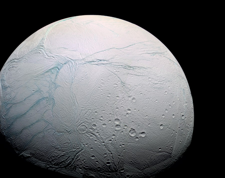 Life Could Exist On Saturn’s Tiny Moon Enceladus | Giant Freakin ...