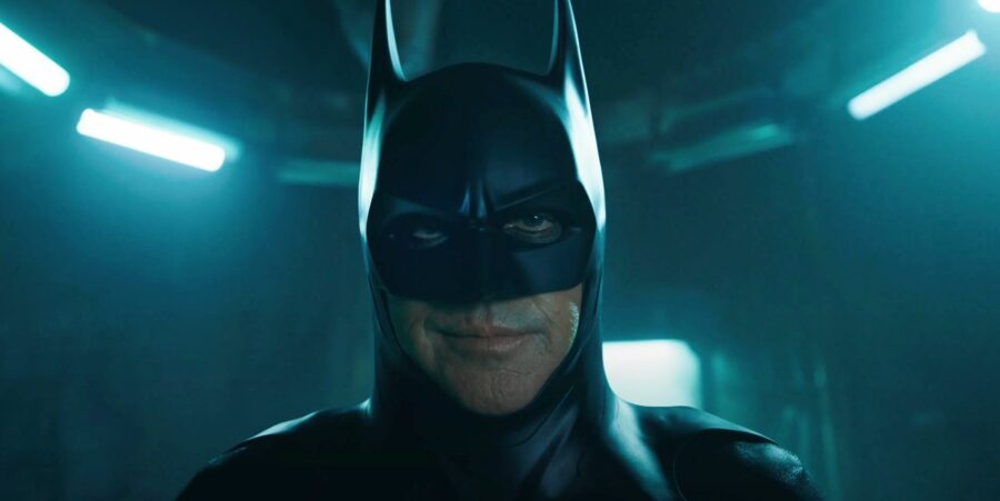 Michael Keaton Looks Perfect As Batman In New Look From The Flash