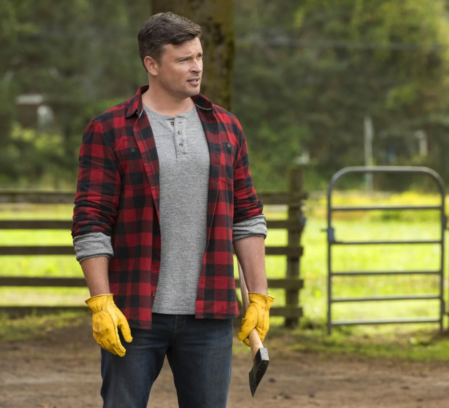 Tom Welling: Returning To The Smallville Franchise In Upcoming Project