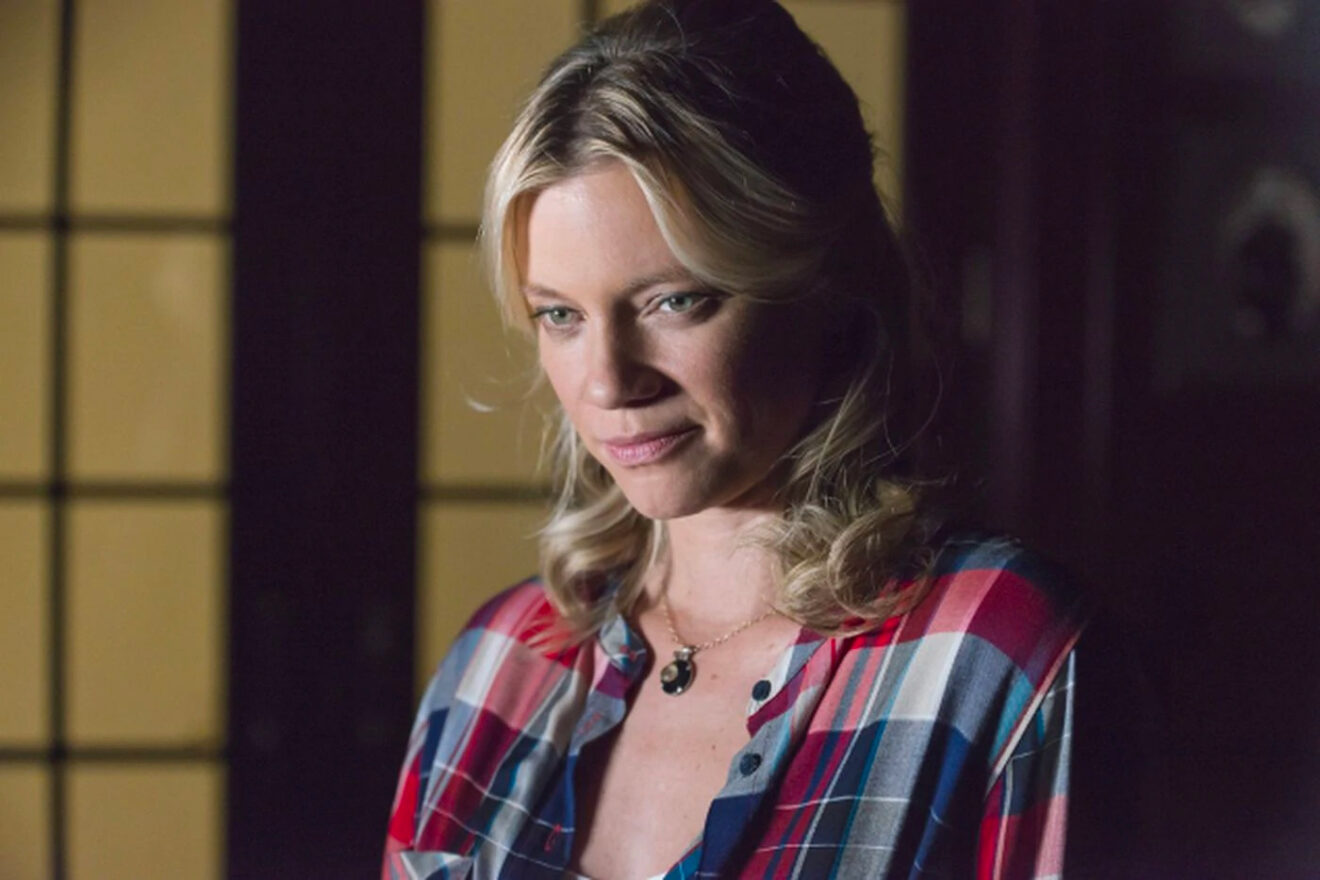 See Amy Smart Escape A Massive Tornado In the 13 Minutes Trailer ...