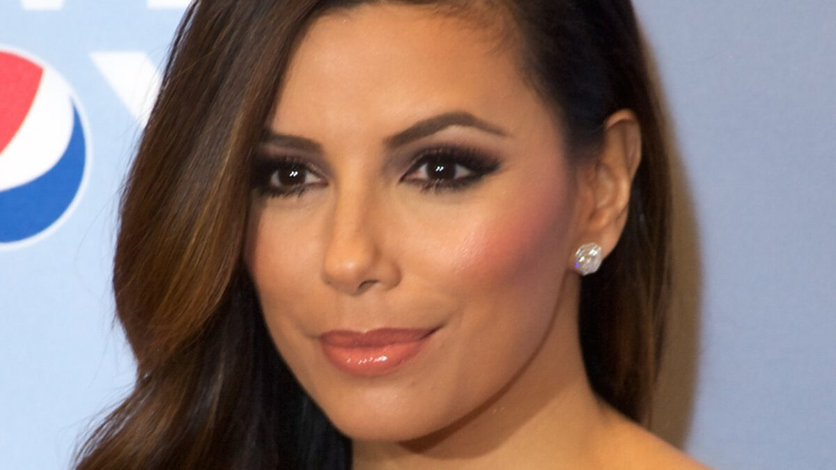 Eva Longoria Is Making A Sci-Fi Series | GIANT FREAKIN ROBOT