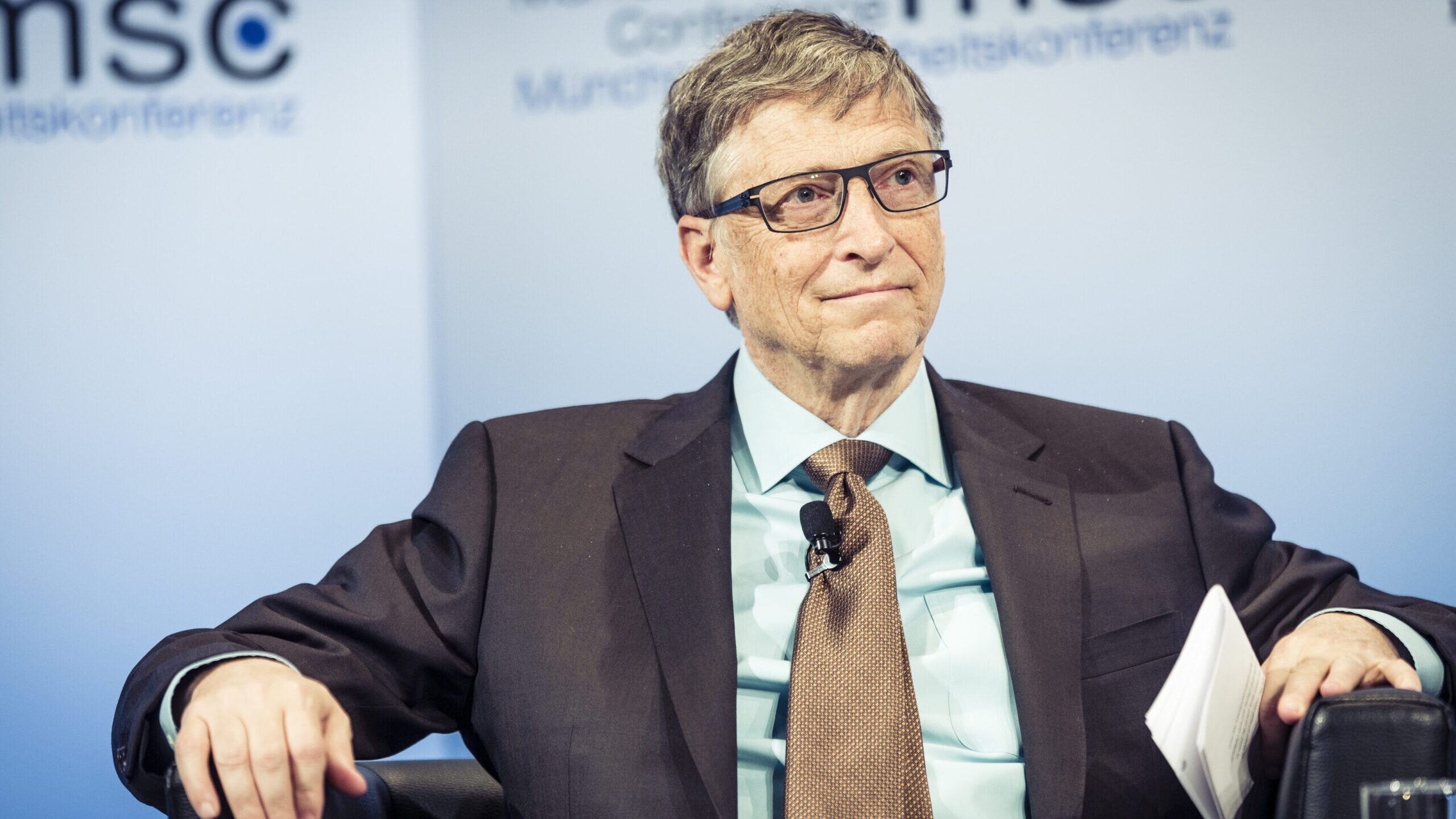 Bill Gates Shares An Ominous Warning About AI TrendRadars