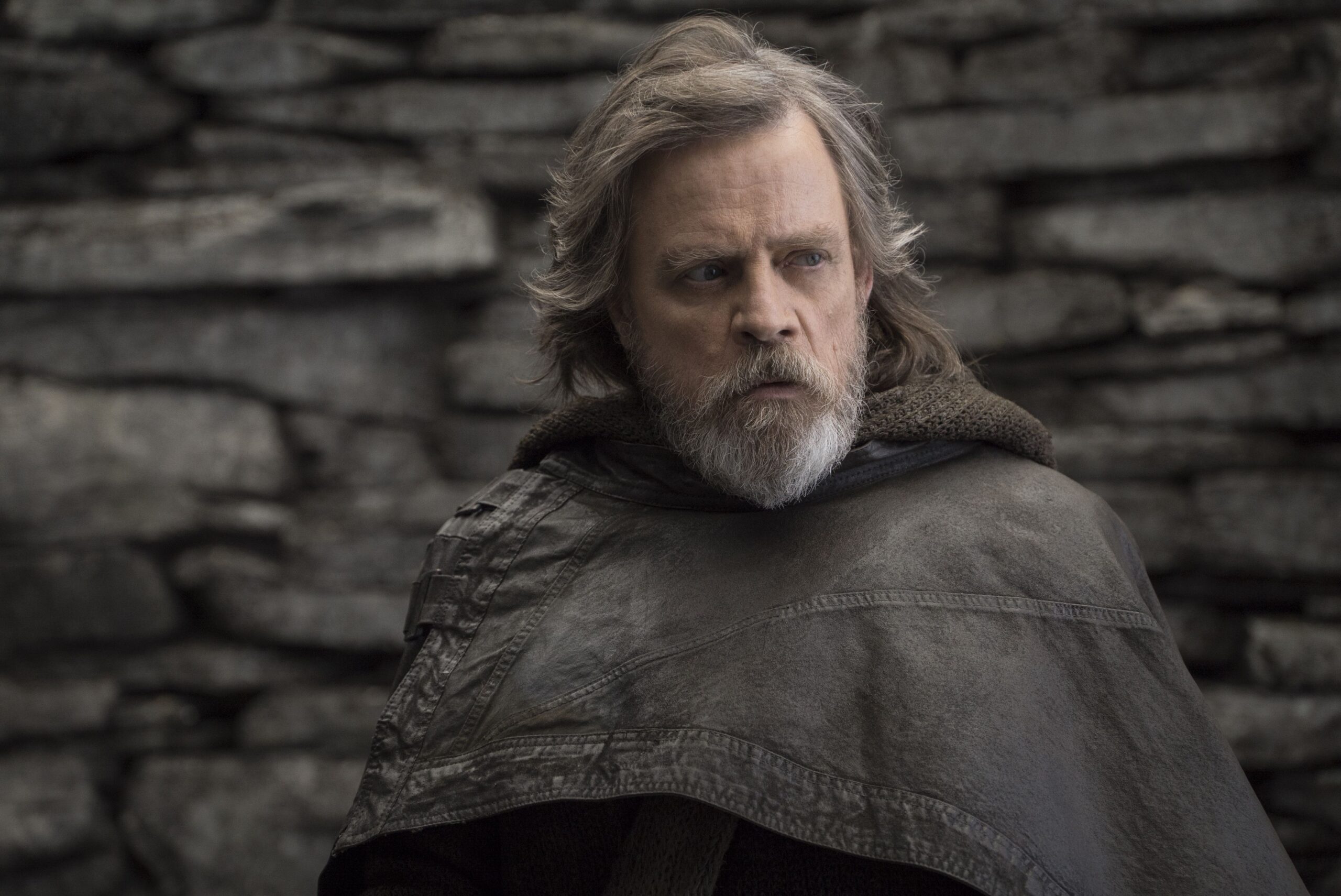 Mark Hamill Weighs in on New Luke Skywalker Actor Following 'Star Wars'  Recasting News - Inside the Magic