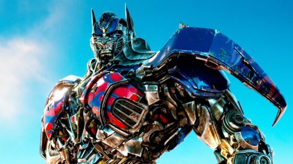 Optimus Prime Robot Transforms All On Its Own | GIANT FREAKIN ROBOT