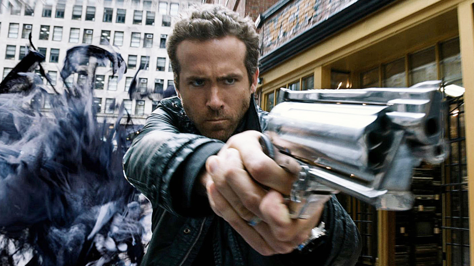 Ryan Reynolds Clarifies He's 'Not Even Remotely Serious' About James Bond  Role