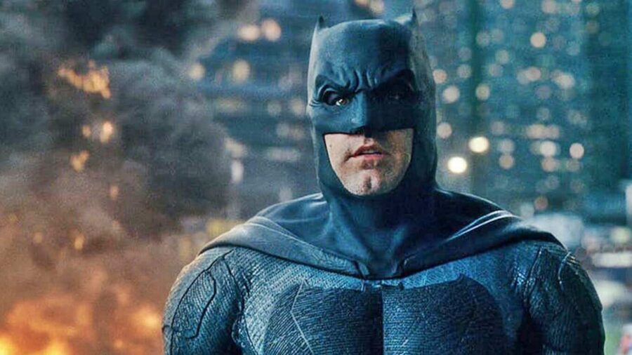 See Ben Affleck's new Blue And Gray Batman Suit For The Flash Up Close