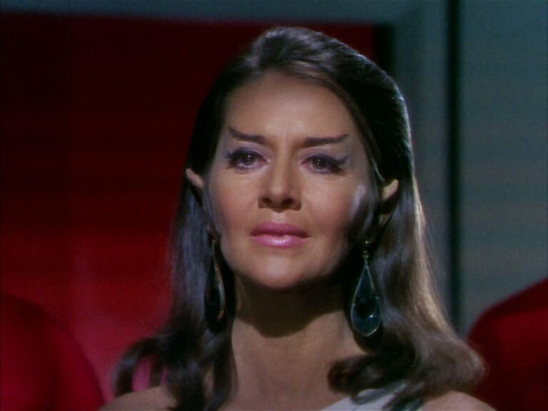 Iconic Star Trek Actress Dies | GIANT FREAKIN ROBOT