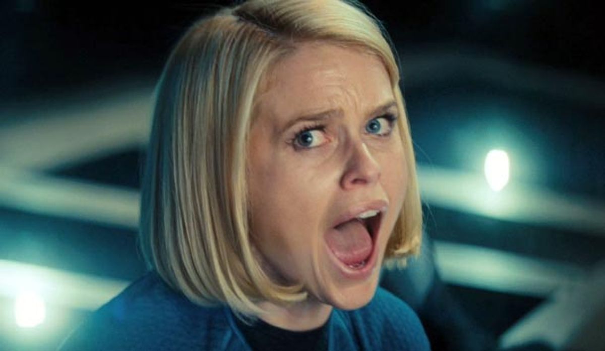 1200px x 696px - Alice Eve Refuses To Apologize For Star Trek Underwear Scene, Even Though  Others Have