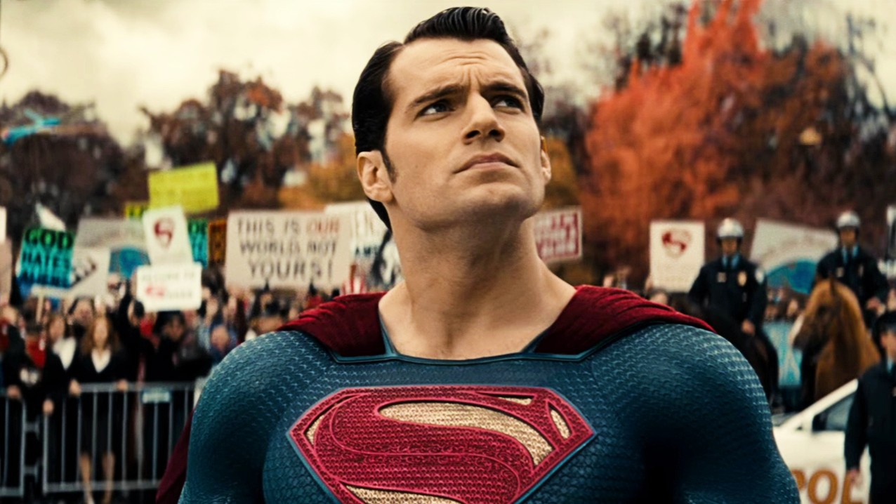 Henry Cavill's Superman Replacement Actor Is Looking Jacked (Photo)