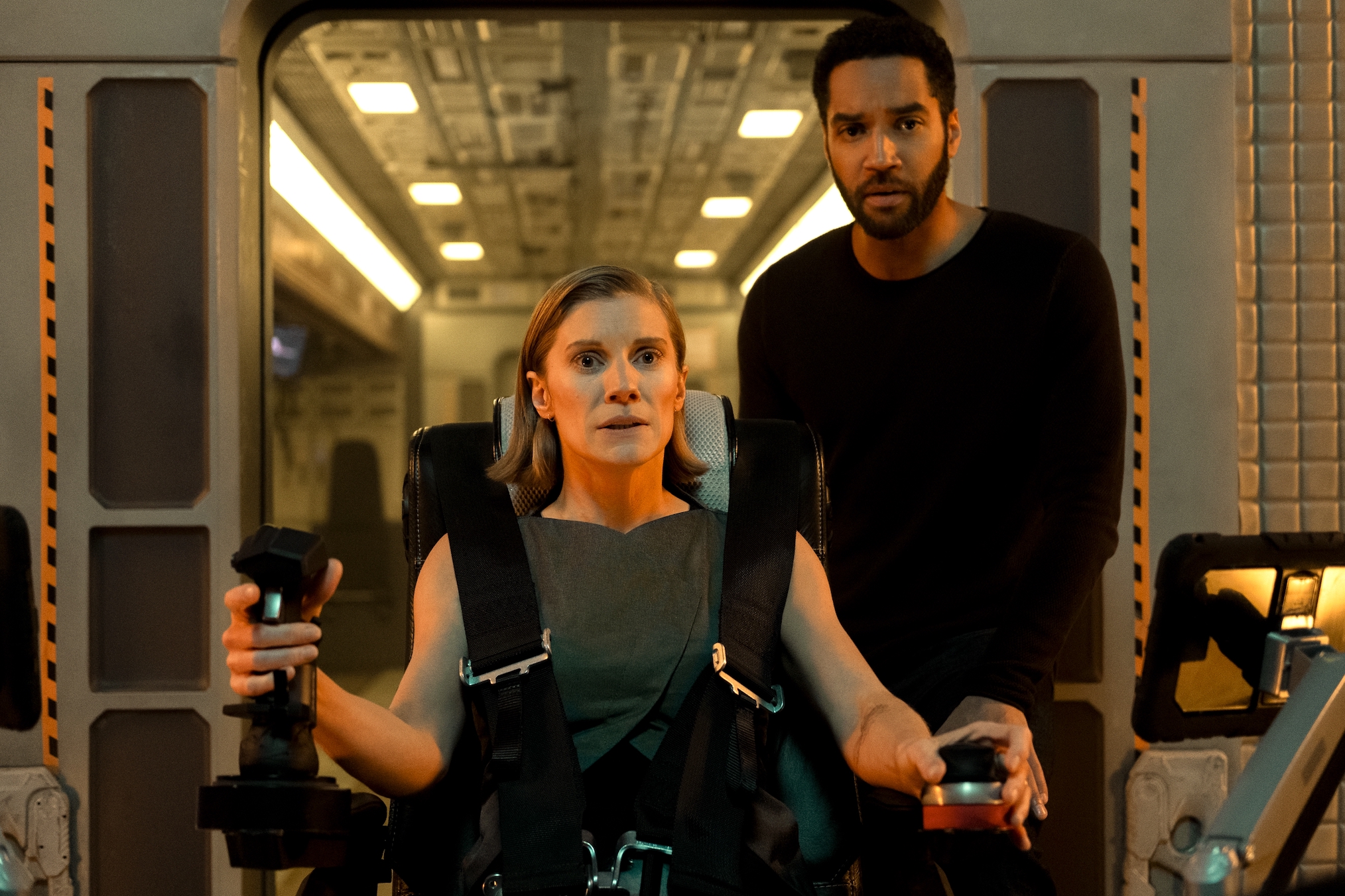 Another life. Другая жизнь сериал Нетфликс. Katee Sackhoff another Life. Другая жизнь (телесериал, 2019). Другая жизнь фильм 2016.