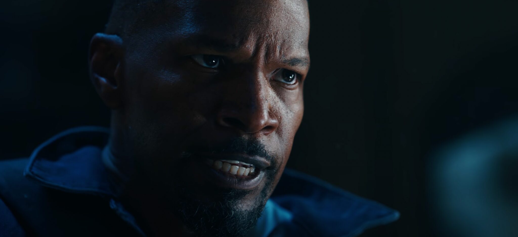 See Jamie Foxx Ready To Fight Vampires In Netflixs Day Shift Giant Freakin Robot 