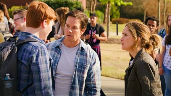 a-genuine-mark-wahlberg-comedy-is-climbing-streaming-charts