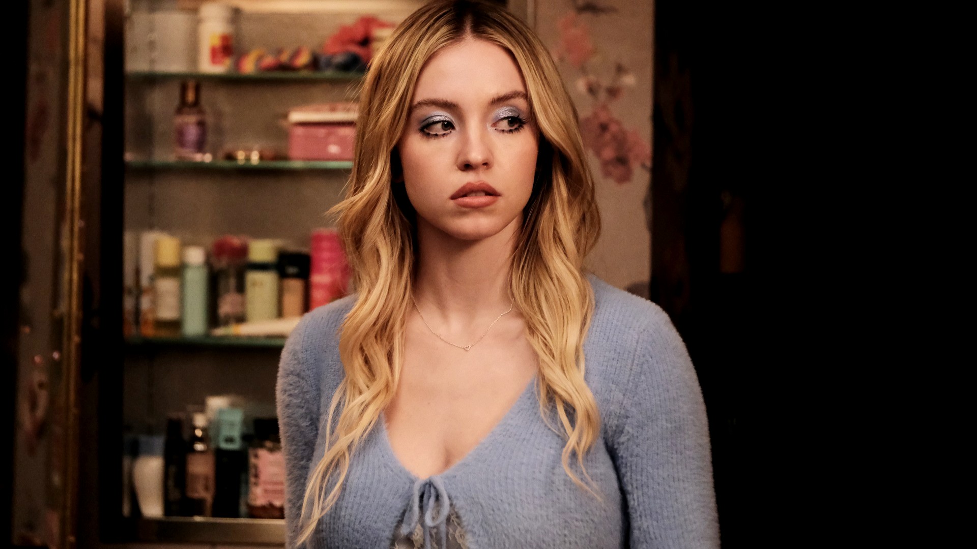 Sydney Sweeney Stuns In Bikini Photos And Other Barely Worn Clothes