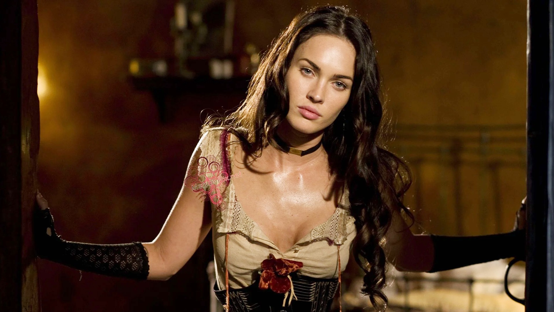 Sexy Supergirl Megan Fox - Megan Fox Is Drop Dead Sexy In First Video For New Movie