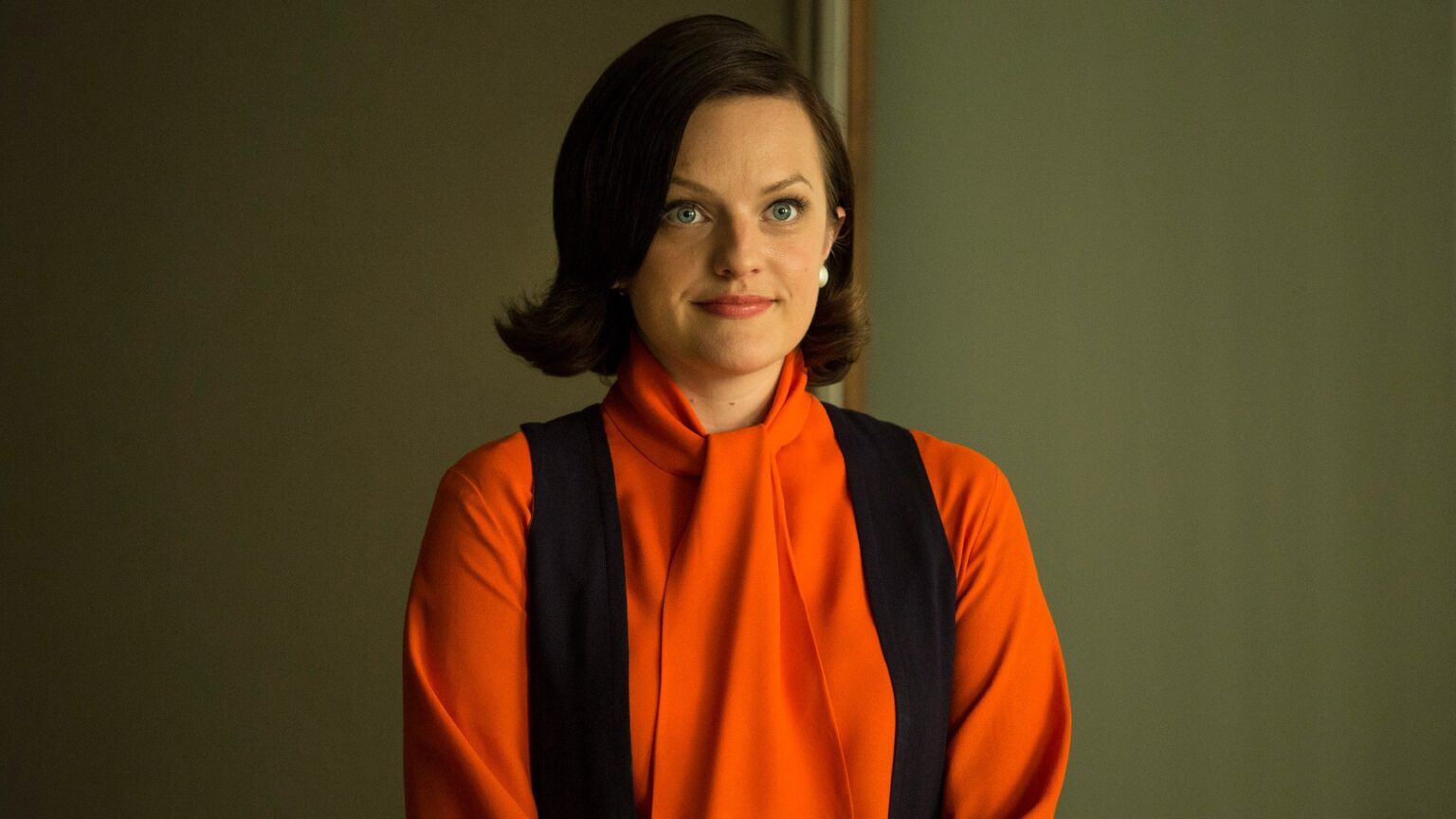 Elisabeth Moss Is Starring In A New Show By Peaky Blinders Creator Giant Freakin Robot 6815