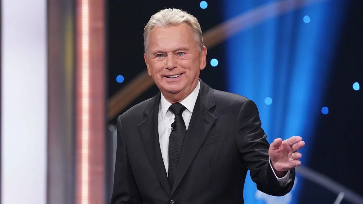 Wheel Of Fortune Host Pat Sajak Under Fire For Photo With Politician ...