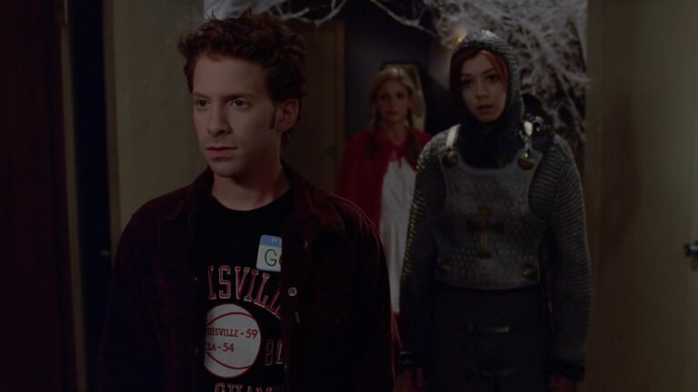 Buffy The Vampire Slayers Halloween Episodes Were The Best Except For One Giant Freakin Robot 9595