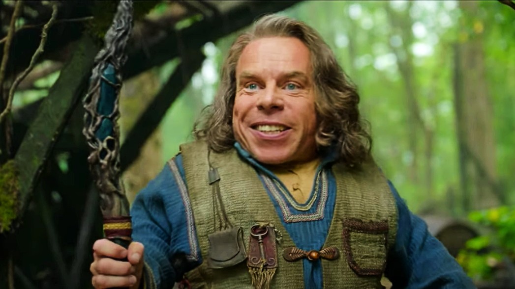 See Warwick Davis Make A Dramatic Entrance In The Willow Reboot