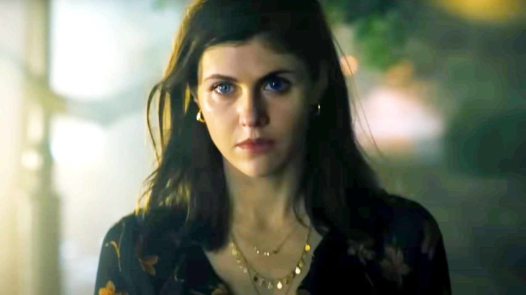 See Alexandra Daddario In A Form-Fitting Black Dress And Hearts