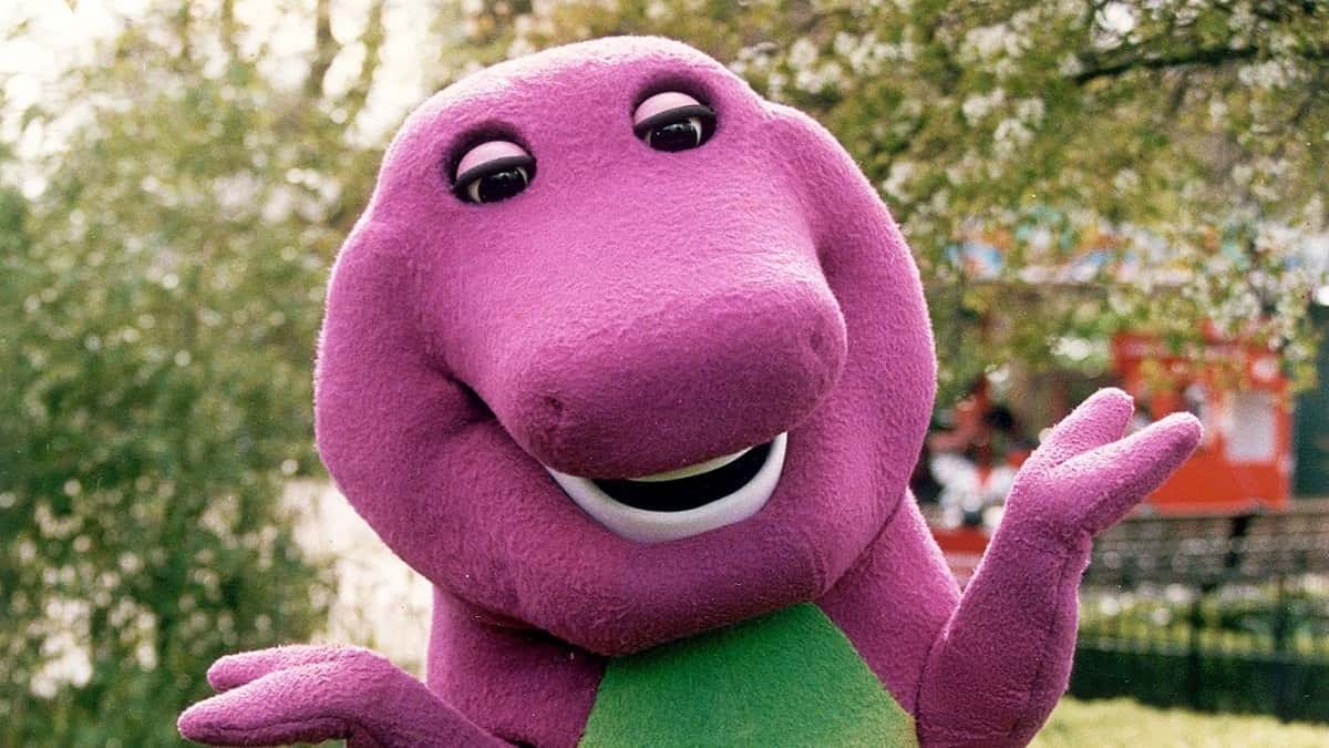 💢Barney nos quiere robar....(Meme) - YouTube | Character, Anime, Fictional  characters