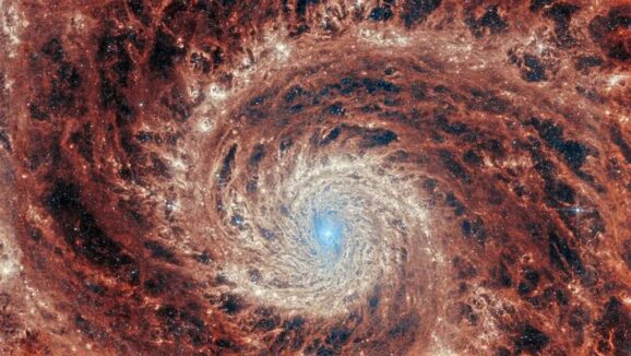 Whirlpool Galaxy Discovered And It’s Breathtaking To See | GIANT ...