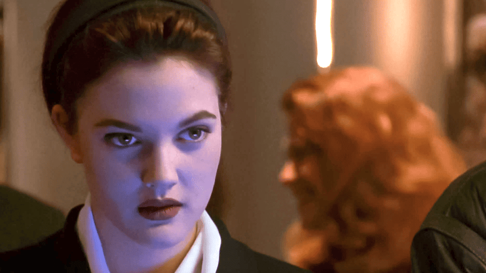 16 of Drew Barrymore's Best '90s Beauty Looks