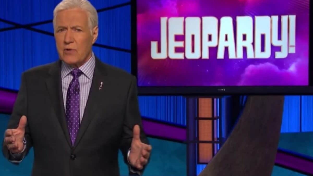 Jeopardy Host Alex Trebek Bashes Contestant In Resurfaced Clip | GIANT ...