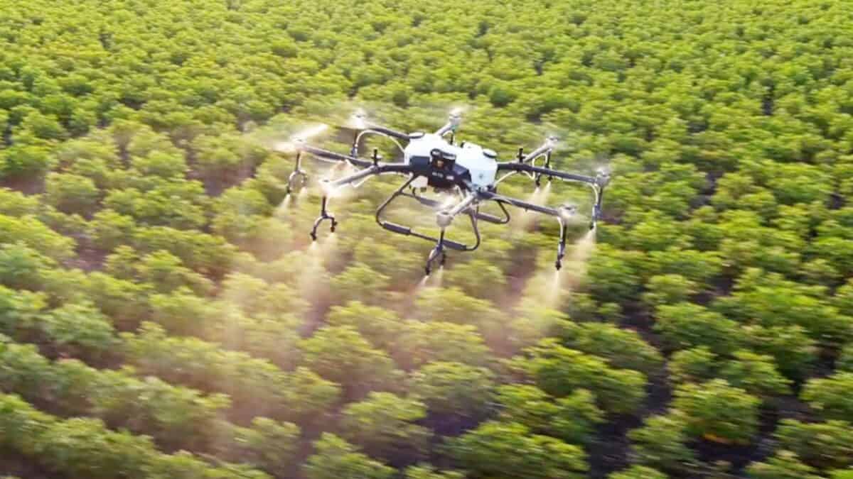 Drone Swarm Farming Is On Its Way | GIANT FREAKIN ROBOT