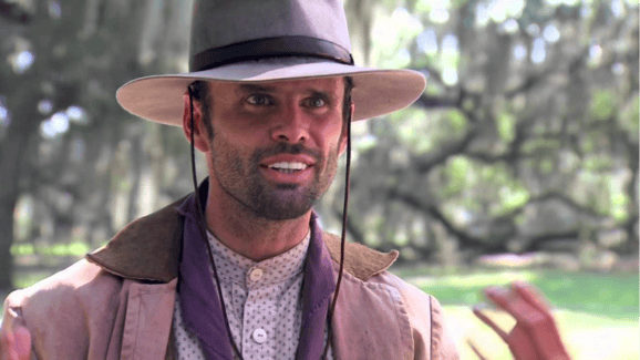 Walton Goggins Is The Perfect Choice For Horror Icon | GIANT FREAKIN ROBOT