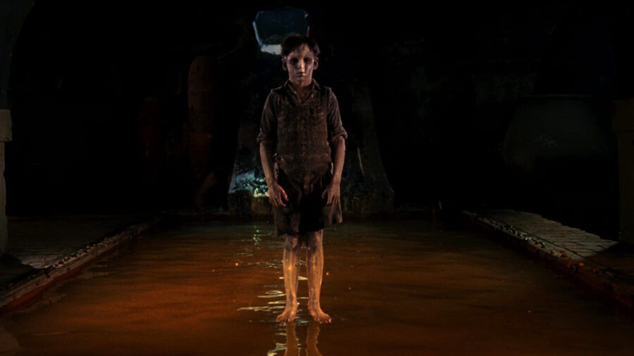 Guillermo del Toro The Devil's Backbone